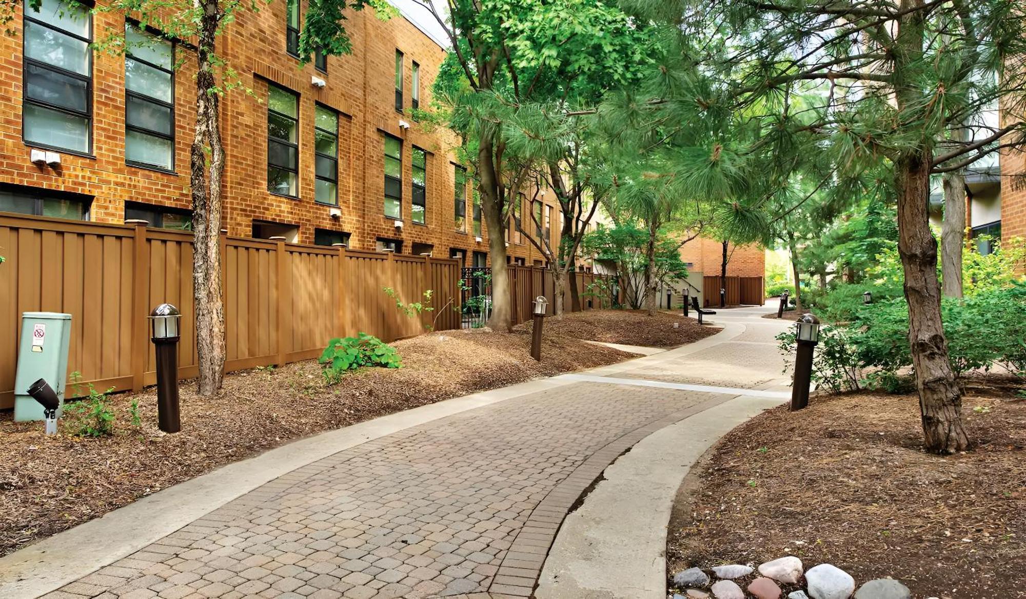 Modern Vibes 1br/1ba Il * Oak Park
